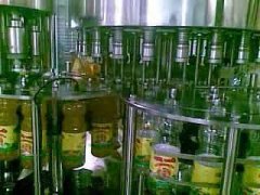 食用油灌裝機(jī)模式的轉(zhuǎn)變究竟從那幾個方面下手